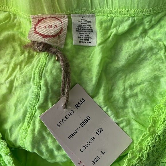 RAGA Crochet Boho Shorts Fully Lined in Lime Green Size Large NWT! - Picture 4 of 5